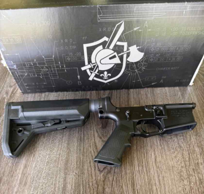 Knights Armament SR-15 Complete lower - BRAND NEW