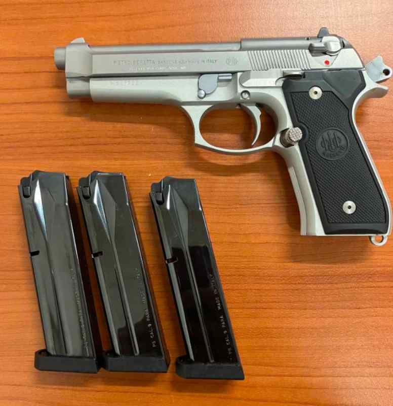 Beretta 92fs inox 9mm Italy 