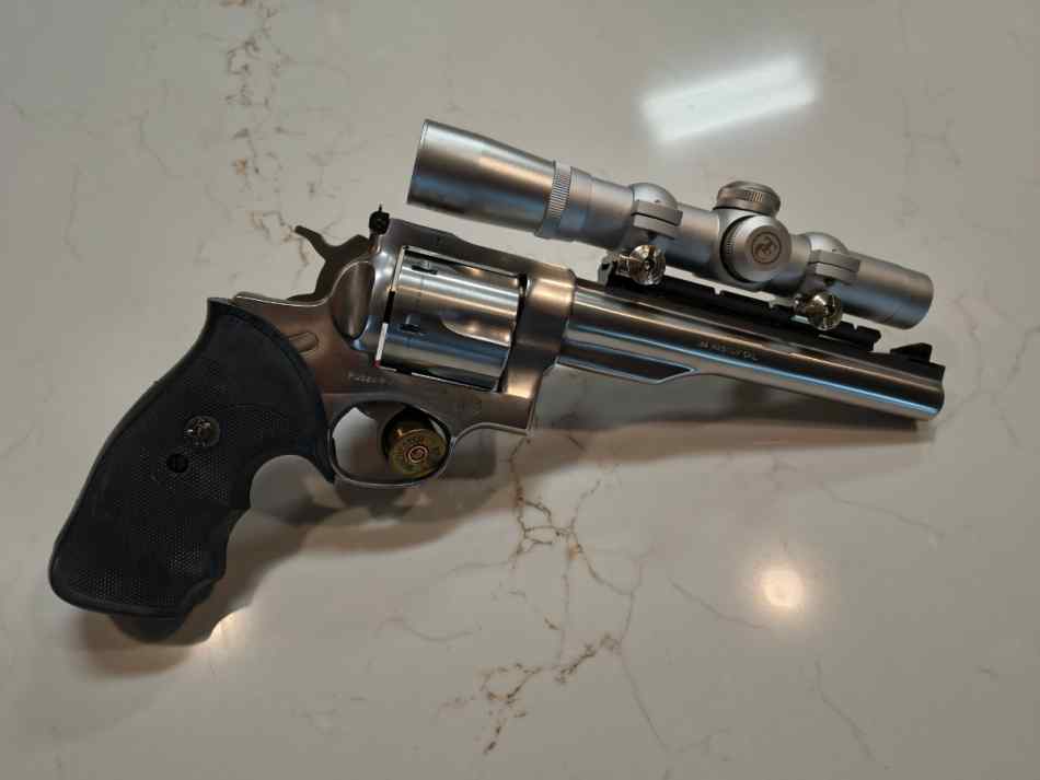 Ruger Redhawk