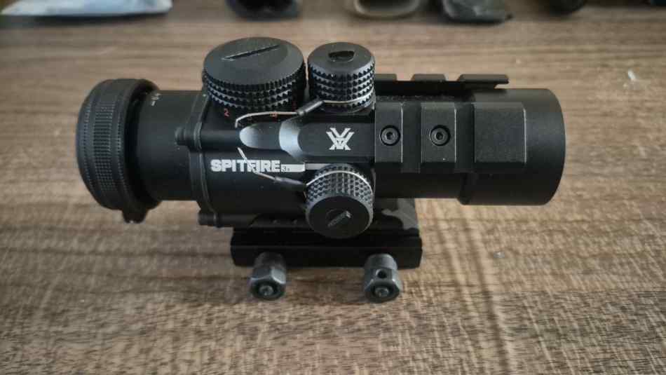 Vortex scope and accessories 