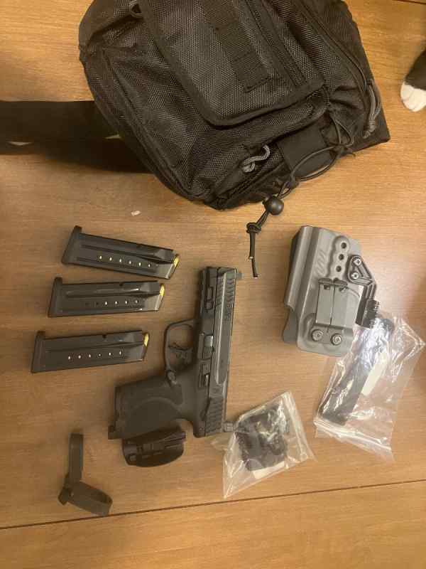 WTT/WTS M&amp;p2.0 Optic ready with extras