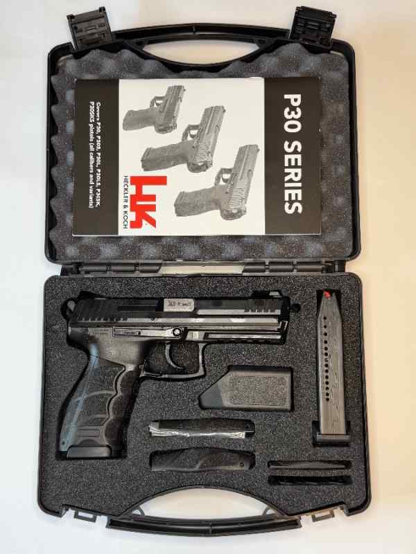 HK P30L 9mm – Original Case, Extra Grips &amp; 2 Mag